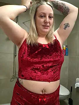 Milas Dreams online show from November 2025 09:51:02 PM