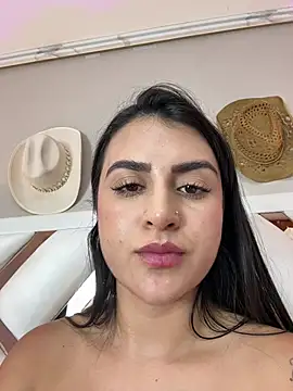 anniemorgan01 online show from March 2025 05:45:01 PM