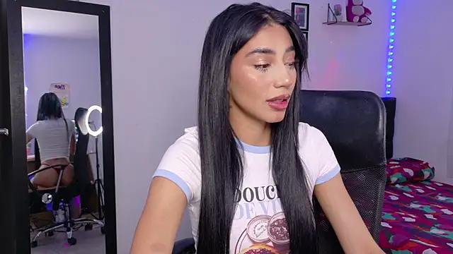 JulietaCheerr online show from February 2026 01:08:01 PM