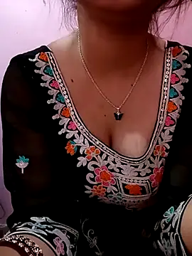 Snapshot of Mahi_Baby25 chatting on November 2025 03:00:02 AM Mahi Baby25 online show from November 2025 03:00:02 AM