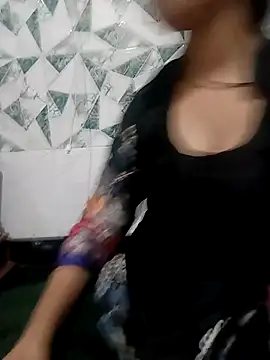Snapshot of Mahi_Baby25 chatting on September 2025 04:18:01 PM Mahi Baby25 online show from September 2025 04:18:01 PM