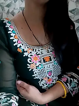 Snapshot of Mahi_Baby25 chatting on September 2025 04:19:02 AM Mahi Baby25 online show from September 2025 04:19:02 AM