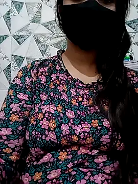 Snapshot of Mahi_Baby25 chatting on September 2025 02:53:02 PM Mahi Baby25 online show from September 2025 02:53:02 PM