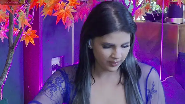 Snapshot of GiuliaHarvey chatting on September 2025 09:16:02 PM GiuliaHarvey online show from September 2025 09:16:02 PM