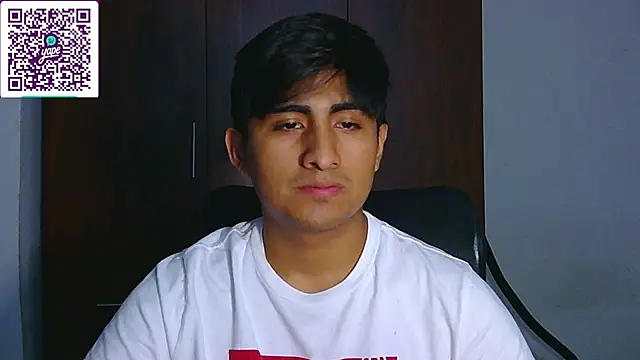 Snapshot of CzarPM chatting on December 2025 02:06:01 AM CzarPM online show from December 2025 02:06:01 AM