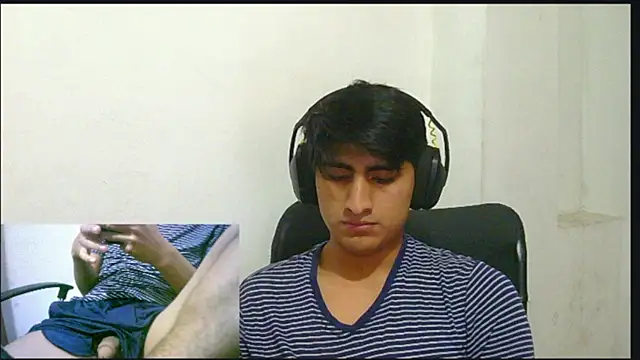 Snapshot of CzarPM chatting on September 2025 09:36:02 PM CzarPM online show from September 2025 09:36:02 PM