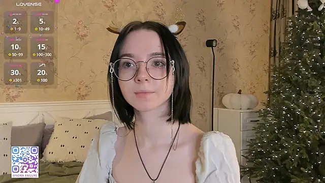 Snapshot of Nora_Failure chatting on December 2024 08:07:02 AM Nora Failure online show from December 2024 08:07:02 AM