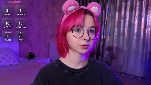 Snapshot of Nora_Failure chatting on September 2025 10:04:01 AM Nora Failure online show from September 2025 10:04:01 AM