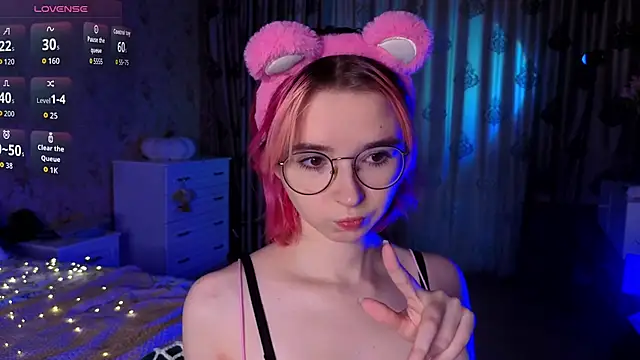 Snapshot of Nora_Failure chatting on October 2025 09:10:02 AM Nora Failure online show from October 2025 09:10:02 AM