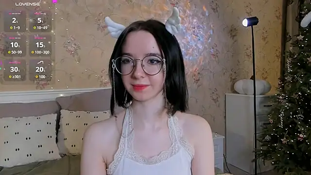 Snapshot of Nora_Failure chatting on December 2024 03:58:01 AM Nora Failure online show from December 2024 03:58:01 AM