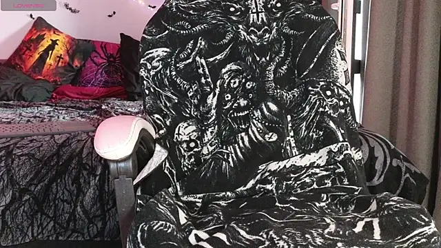Snapshot of Devil_s_bride chatting on May 2026 04:16:01 PM Devil s bride online show from May 2026 04:16:01 PM