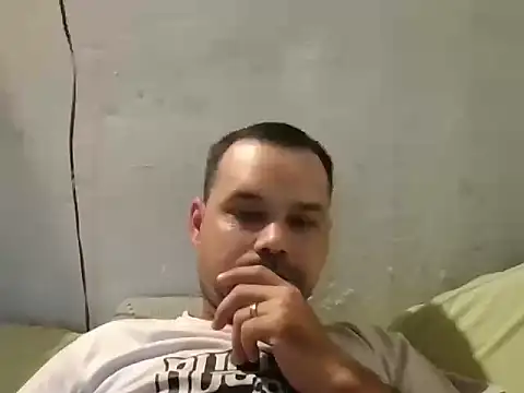 Snapshot of Lolosalvage83 chatting on January 2025 11:45:01 AM Lolosalvage83 online show from January 2025 11:45:01 AM