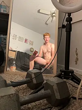 twentywithafelonyy online show from December 2025 05:58:02 PM