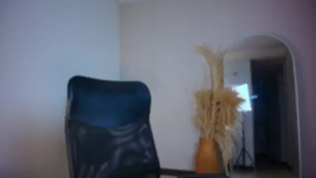 auroracaruso11 online show from November 2025 11:38:02 PM