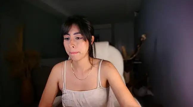 auroracaruso11 online show from February 2025 01:26:01 AM