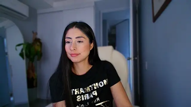 auroracaruso11 online show from October 2025 09:48:02 PM