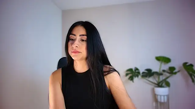 auroracaruso11 online show from February 2026 03:12:02 PM