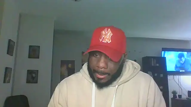 Snapshot of Stayinalive1992 chatting on December 2025 03:55:01 AM Stayinalive1992 online show from December 2025 03:55:01 AM