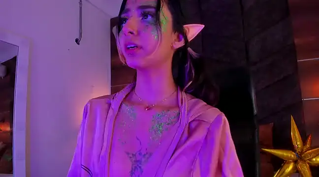 ParisFox  online show from March 2025 11:09:01 PM