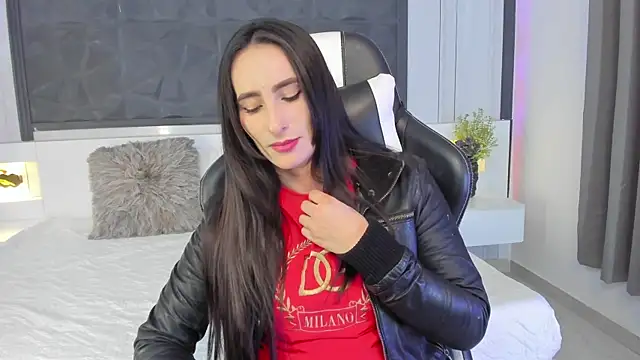 SaraGomez1 online show from January 2026 05:27:02 PM