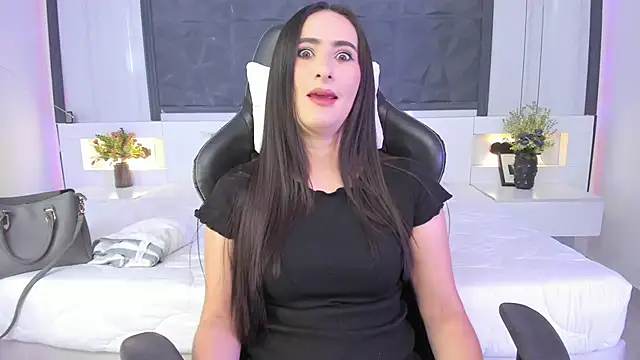 SaraGomez1 online show from September 2025 02:01:01 PM