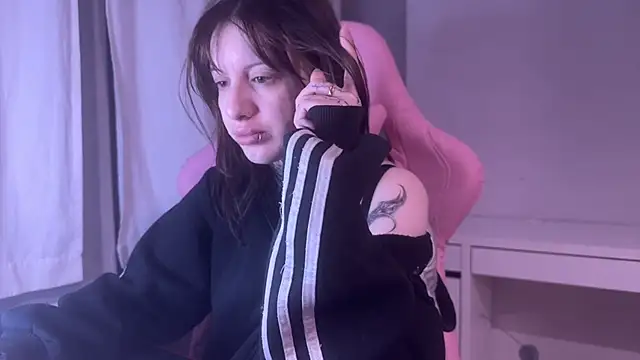 moundliicht1 online show from April 2026 08:44:02 PM