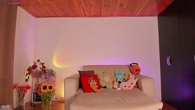 Snapshot of DAKOTA_LOVEE chatting on October 2025 05:09:02 AM DAKOTA LOVEE online show from October 2025 05:09:02 AM