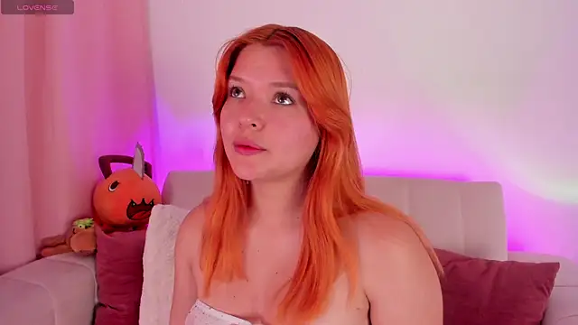 Snapshot of DAKOTA_LOVEE chatting on February 2025 03:16:02 AM DAKOTA LOVEE online show from February 2025 03:16:02 AM