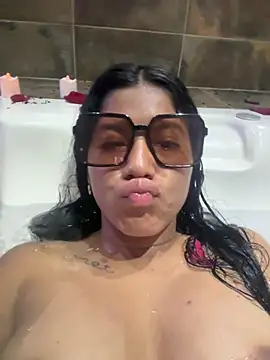 NiaBlanco online show from February 2026 10:53:01 PM