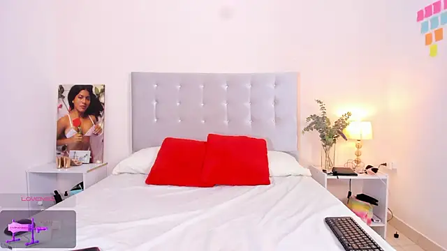 NiaBlanco online show from February 2026 09:03:01 PM