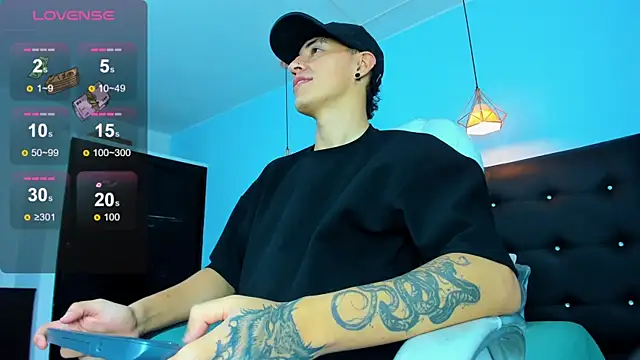 Lobo 17  online show from January 2026 03:43:01 AM