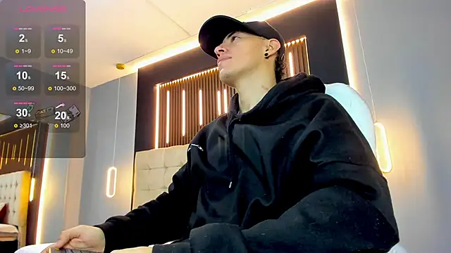 Lobo 17  online show from March 2026 03:43:02 AM