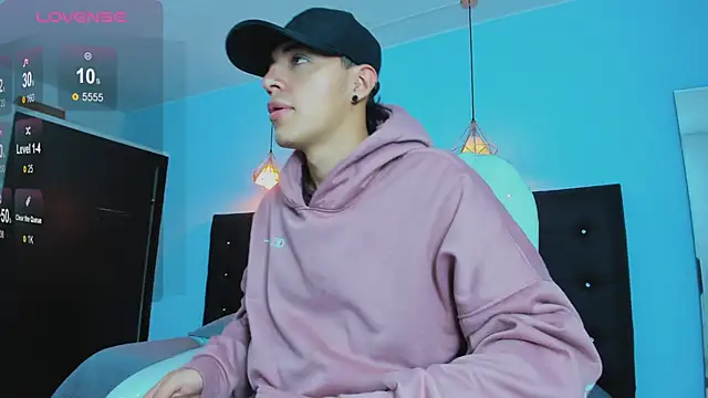 Lobo 17  online show from November 2025 03:42:02 AM