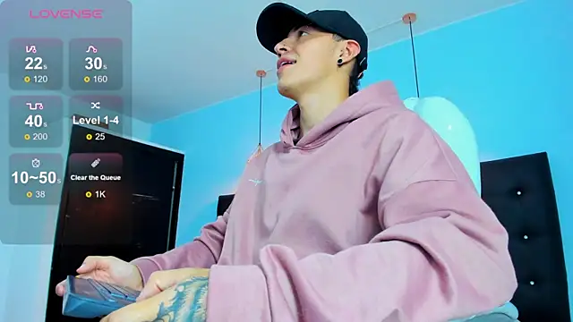 Lobo 17  online show from November 2025 02:49:01 AM