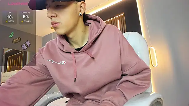 Lobo 17  online show from March 2026 03:34:01 AM