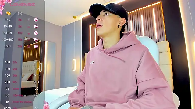 Lobo 17  online show from February 2026 03:35:02 AM