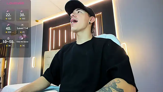 Lobo 17  online show from April 2026 03:43:02 AM