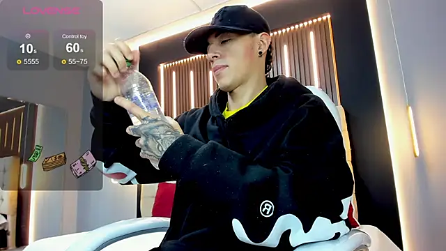 Lobo 17  online show from February 2026 03:51:01 AM