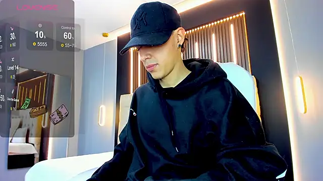 Lobo 17  online show from February 2026 03:37:02 AM