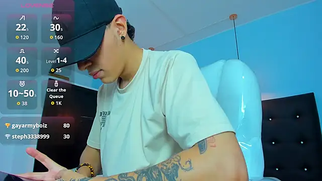 Lobo 17  online show from October 2025 03:38:01 AM