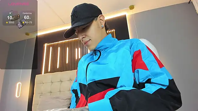 Lobo 17  online show from March 2026 03:48:01 AM