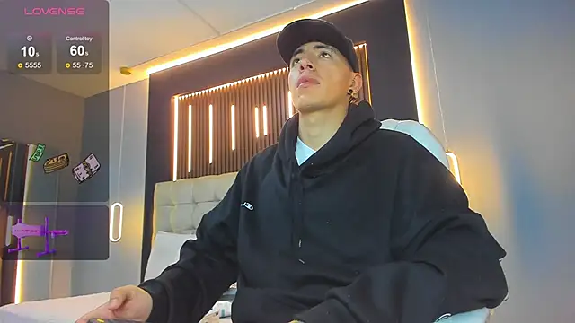 Lobo 17  online show from March 2026 03:33:01 AM