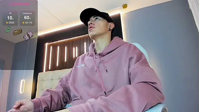 Lobo 17  online show from April 2026 03:41:01 AM