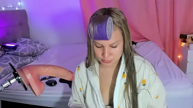 Annaraquel  online show from December 2025 12:32:01 AM