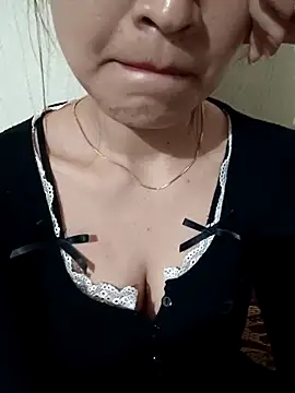 Snapshot of AssAsiancute chatting on February 2025 04:48:02 PM AssAsiancute online show from February 2025 04:48:02 PM