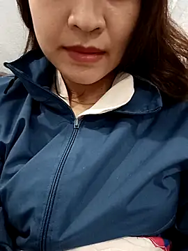 Snapshot of AssAsiancute chatting on January 2025 01:15:01 PM AssAsiancute online show from January 2025 01:15:01 PM