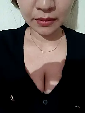 Snapshot of AssAsiancute chatting on February 2025 04:02:01 PM AssAsiancute online show from February 2025 04:02:01 PM