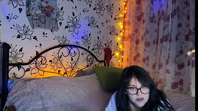 StellarTeam online show from May 2026 11:08:01 PM