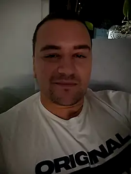 Snapshot of KarlosCarutox chatting on October 2025 04:29:02 PM KarlosCarutox online show from October 2025 04:29:02 PM