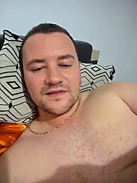 Snapshot of KarlosCarutox chatting on October 2025 04:21:01 PM KarlosCarutox online show from October 2025 04:21:01 PM